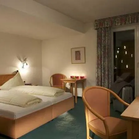 ホテル Der Abtenauer 4*