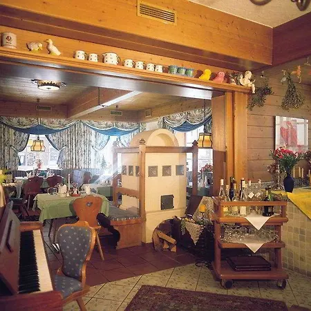 Der Abtenauer 호텔 4*